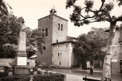 Plaza de los Mártires, al fondo la Iglesia, 1943. @Archivo de Salva G.